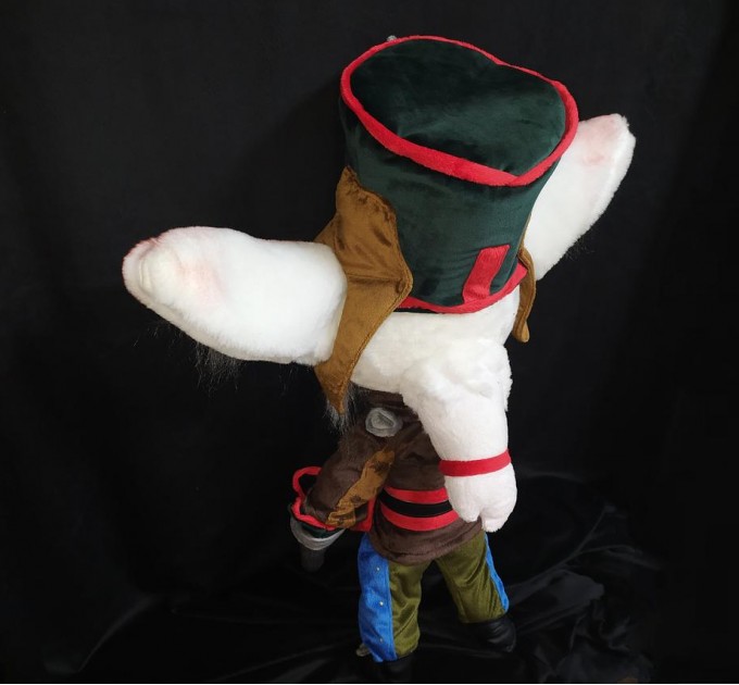 This is a sample of the Kled from League of legends plush toy.